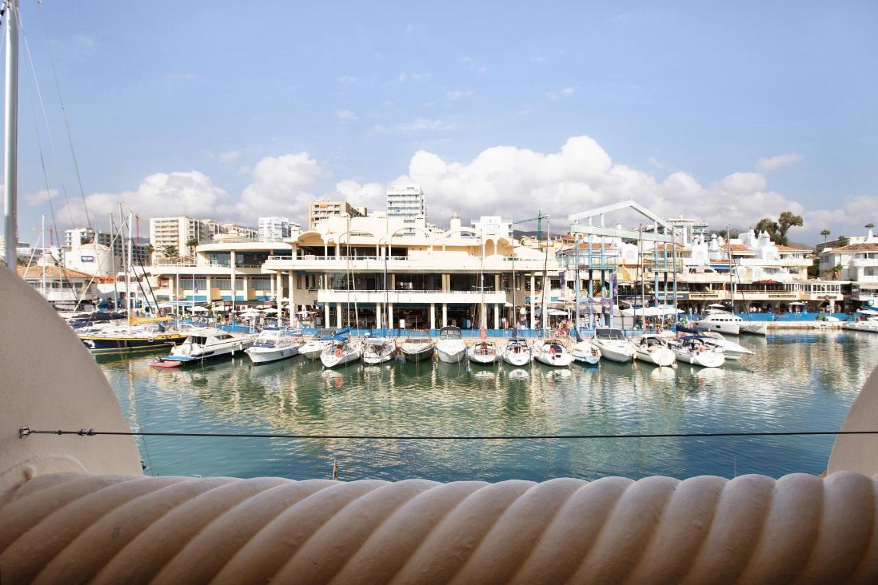 Puerto Marina Luxury Studio 贝纳尔马德纳 外观 照片