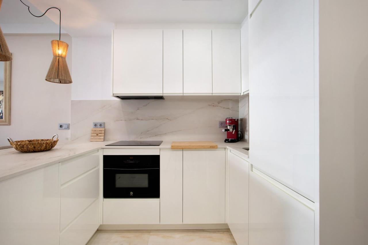 Puerto Marina Luxury Studio 贝纳尔马德纳 外观 照片