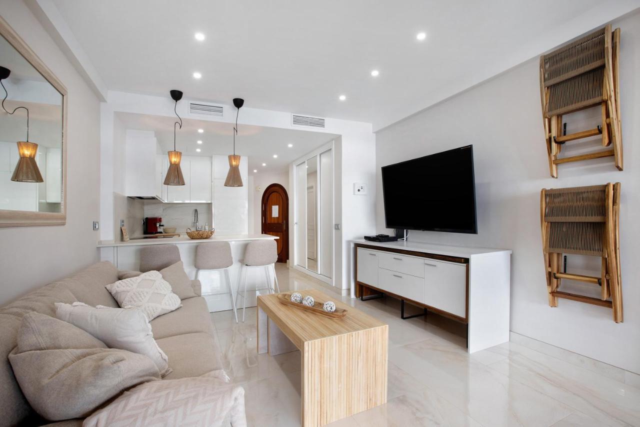 Puerto Marina Luxury Studio 贝纳尔马德纳 外观 照片