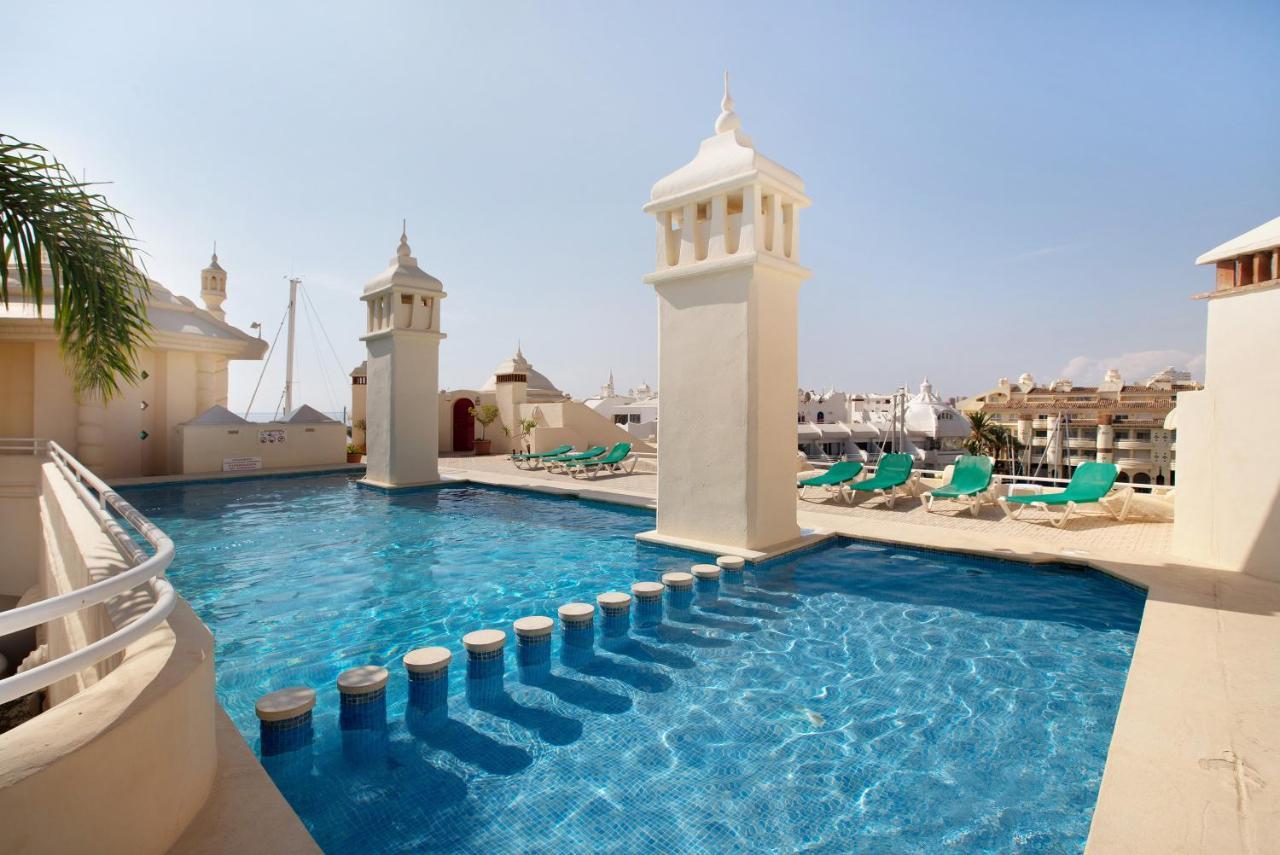 Puerto Marina Luxury Studio 贝纳尔马德纳 外观 照片